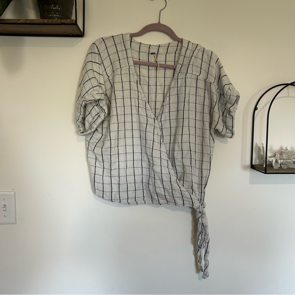 Free People Window Pane Checkered Wrap Short Sleeve Blouse Top Shirt Size Medium